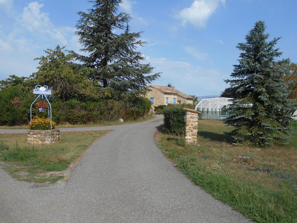 Les Passerons Vaumeilh Exterior foto